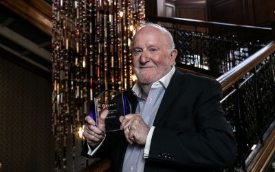 SELECT anerkjenner karrieren til Len Bunton med sin prestisjetunge Lifetime Achievement Award