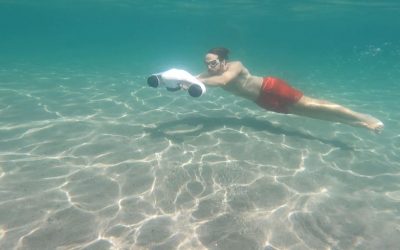 En elektrisk slepebåt å dykke rundt som en delfin